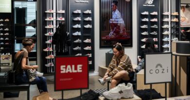 Retail sales fell 0.9% in May, worse than expected, as consumers pulled back