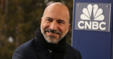 Uber beats on revenue, announces $20 billion stock buyback