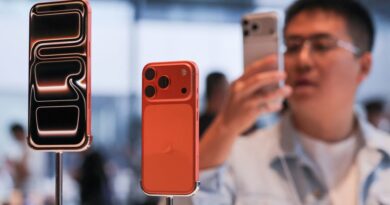 Stocks making the biggest moves midday: Oracle, Apple, Metsera, Compass, Kenvue and more