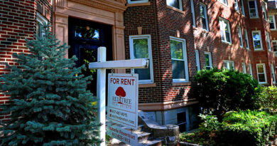 Apartment rents drop further, with vacancies at record high