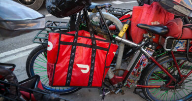 Stocks making the biggest moves after hours: Carvana, Etsy, DoorDash, Booking Holdings,